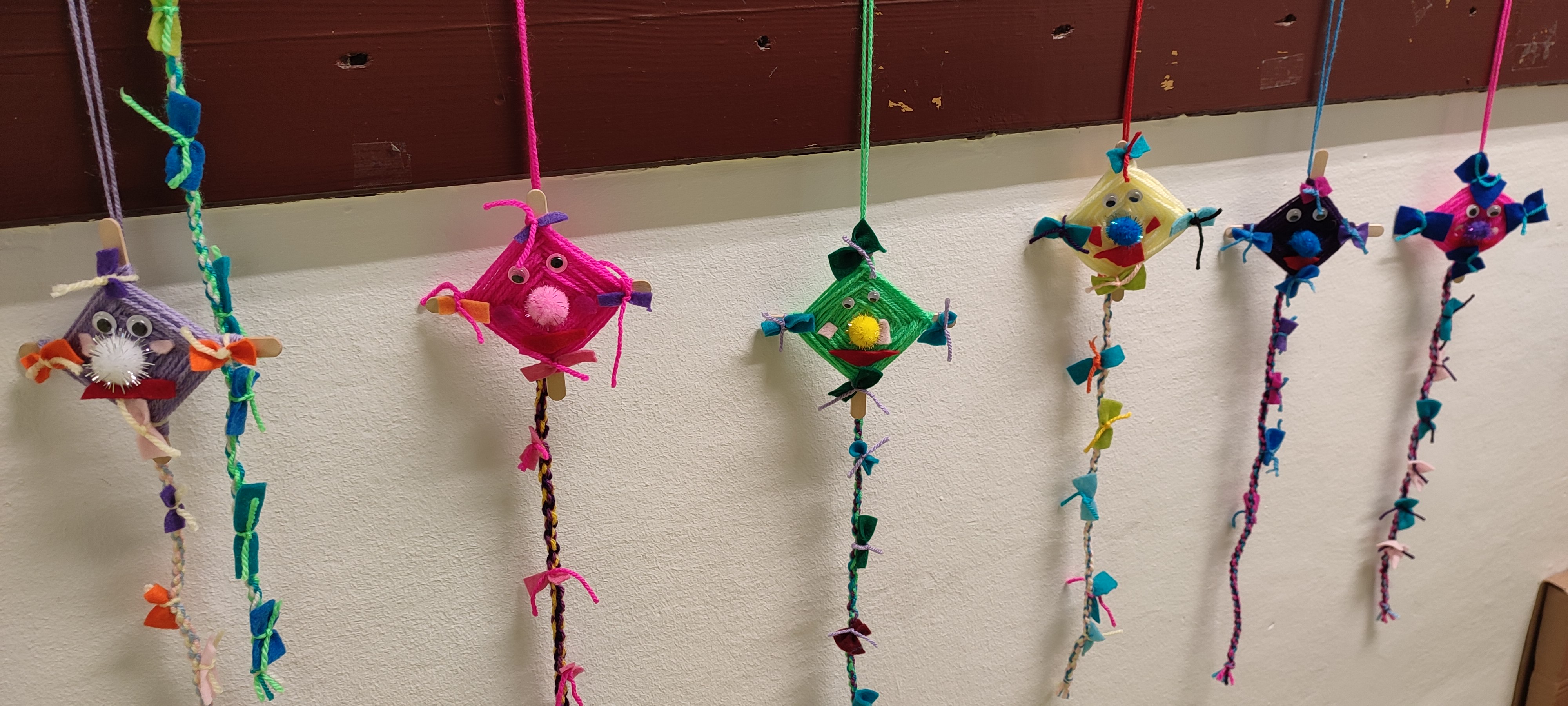 Mit knüpfen und wickeln zu Drache und Maus